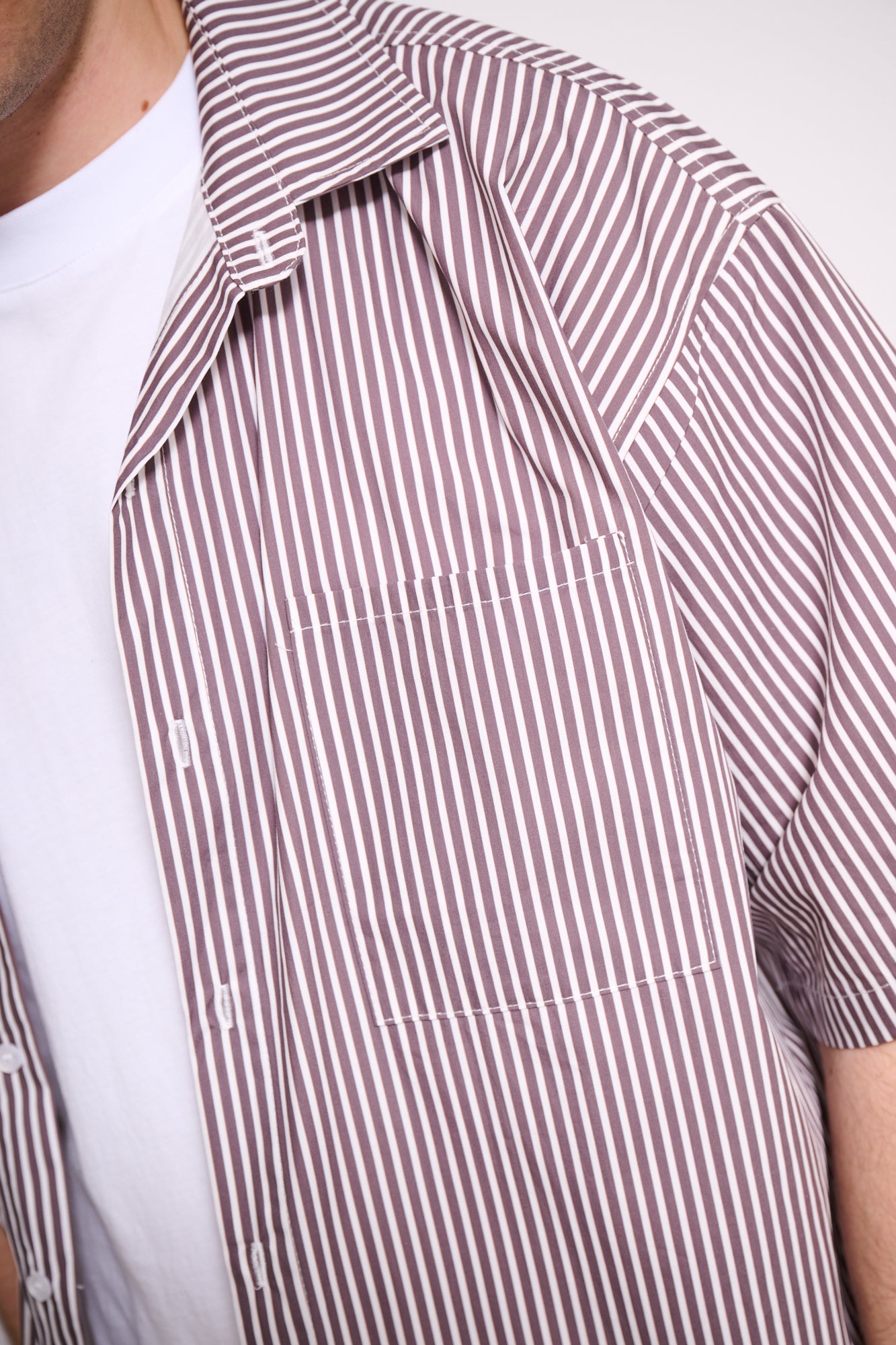 BRAIN Camicia Boxy Fit Rigata M/M Marrone